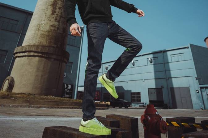 evisu daicock mustriga tikandiga porgandi-fit teksad #2017 Razer RF2D192 üks värv kehakate
