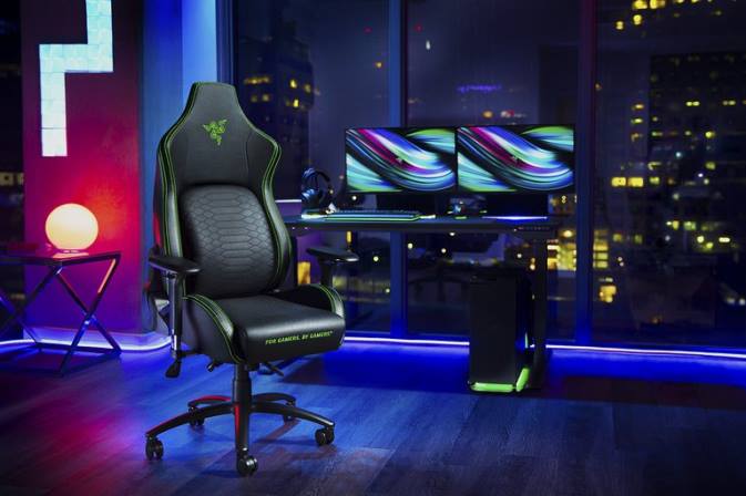 iskur Razer RF2D136 must mängutool